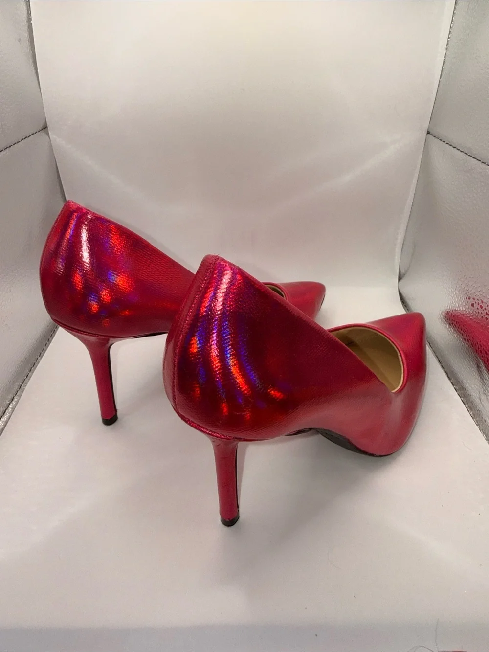 Katy Perry Collections Shimmer Pointed-Toe Pumps in Magenta - Picture 7 of 9